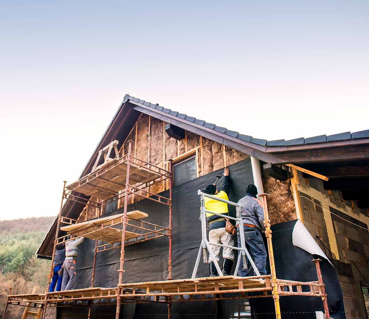 ZATEPLENIE RODINNÝCH DOMOV